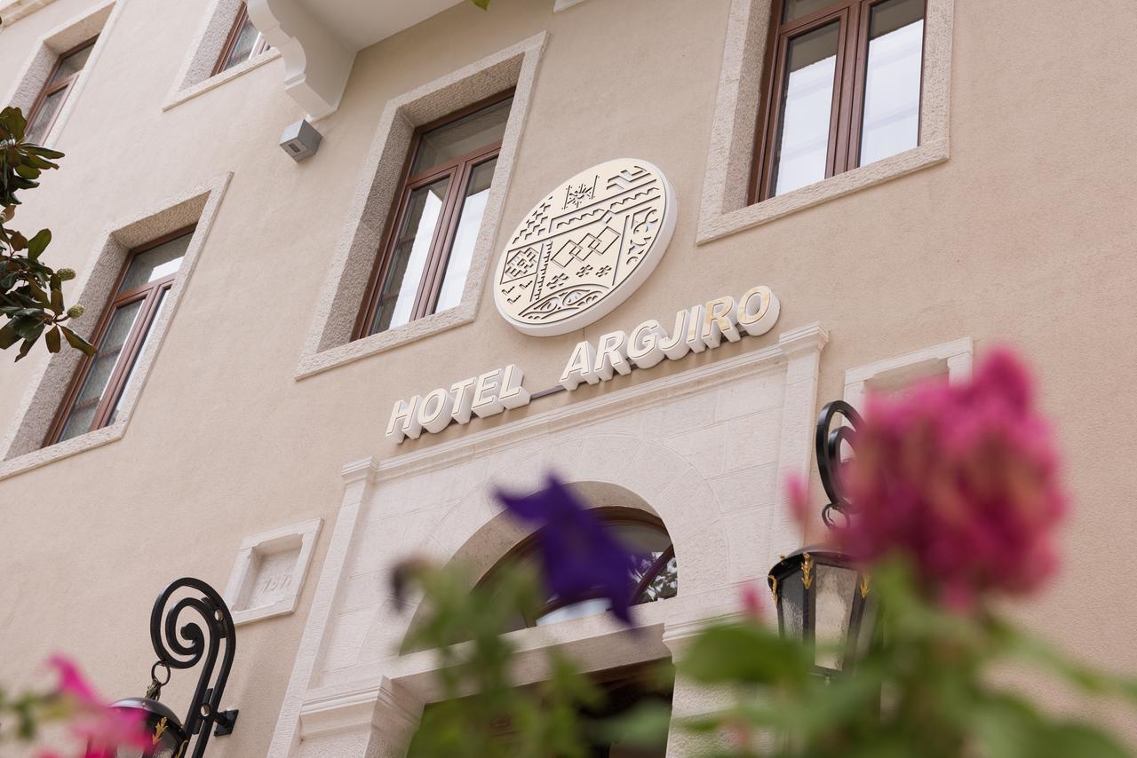 Hotel Argjiro Gjirokastër Dış mekan fotoğraf